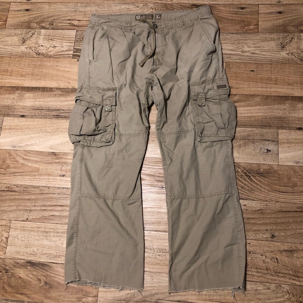 Vintage LRG cargo pants size 38.